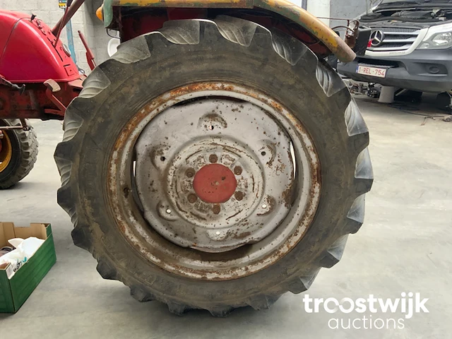 Oldtimer tractor - afbeelding 5 van  14