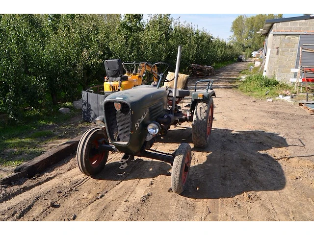 Oldtmer tractor linde guldner type a2ks - afbeelding 1 van  16