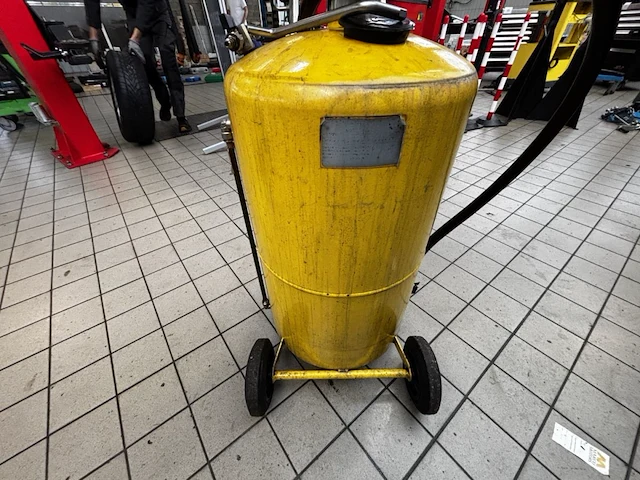 Olie opvangtank meclube - afbeelding 4 van  5