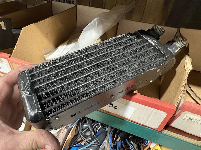 Oliekoeler - afbeelding 2 van  4