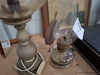 Olielamp&lampadaire - afbeelding 2 van  2
