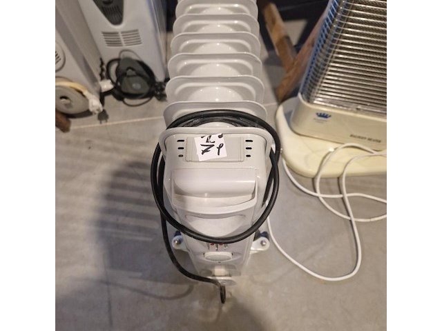 Olieradiator - afbeelding 1 van  2