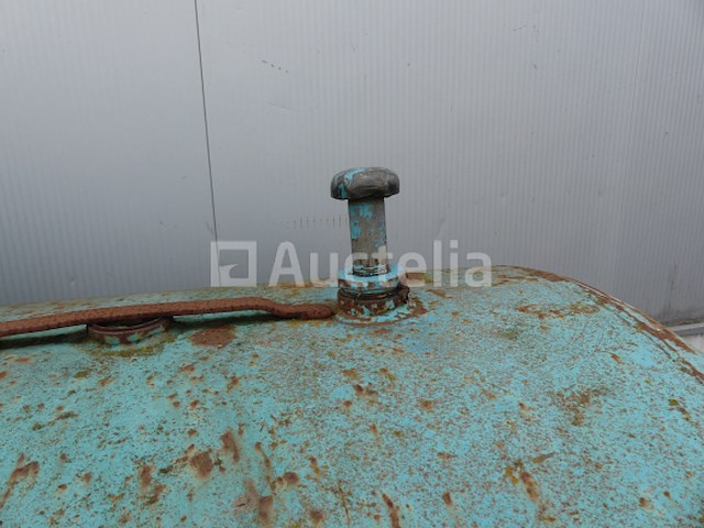 Olietank met pomp - afbeelding 7 van  10