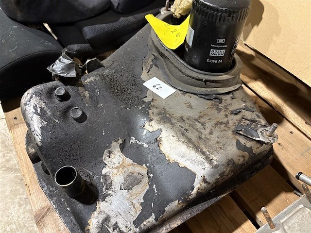 Olietank porsche 911 3,2 - afbeelding 2 van  4