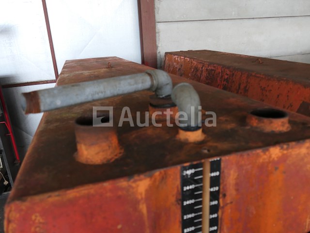 Olietank - afbeelding 6 van  6