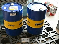 Olietonnen - merk : synturo - 1 volle ton en 1 halve ton - afbeelding 1 van  2