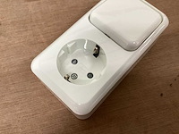 Olympic opbouw combinatie, wandcontactdoos met schakelaar (30x) - afbeelding 2 van  3