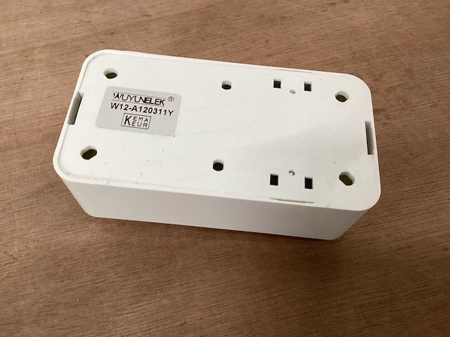 Olympic opbouw combinatie, wandcontactdoos met schakelaar (30x) - afbeelding 3 van  3