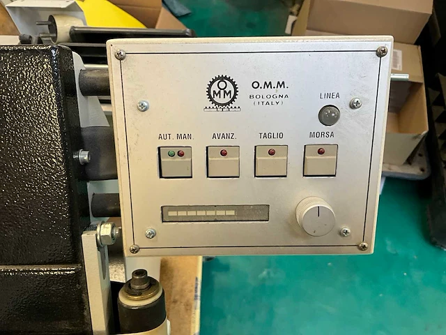 O.m. marchetti - vega - automatische vouw- en lijmmachine - afbeelding 7 van  10