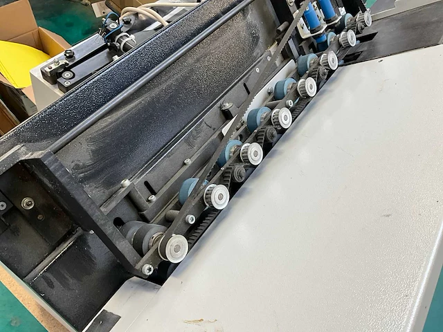 O.m. marchetti - vega - automatische vouw- en lijmmachine - afbeelding 6 van  10