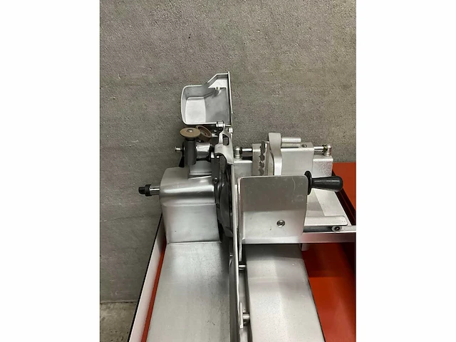 Omas snijmachine met werktafel - afbeelding 5 van  9