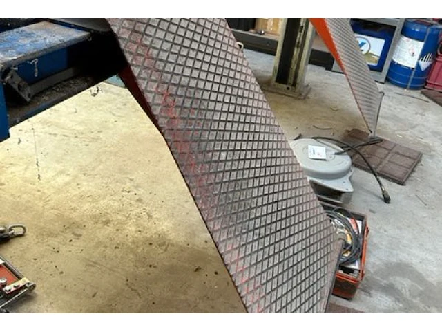 Omcn elektro hydraulische 4 kolomshefbrug - afbeelding 5 van  16