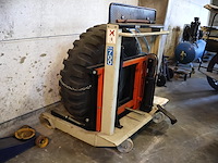 Omcn hydrolische lift bandenkar - afbeelding 3 van  5