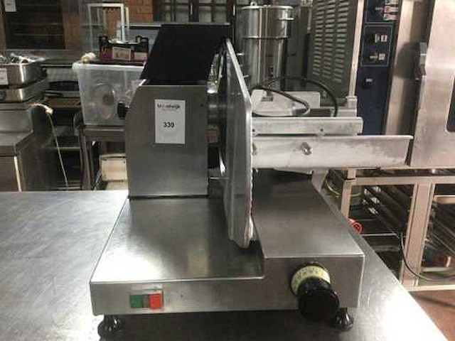 Omega - 340 - vleessnijmachine - afbeelding 2 van  7