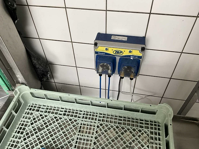 Omega korvenvaatwasmachine - afbeelding 13 van  15