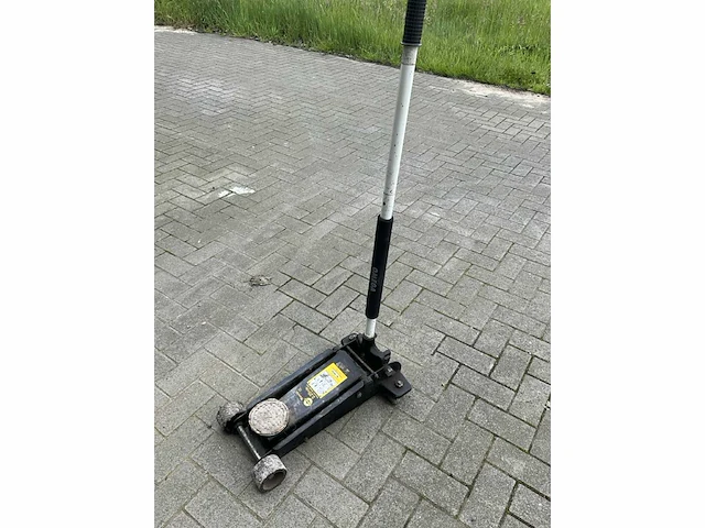 Omega magiclift garagekrik, max cap 2.25t - afbeelding 1 van  3