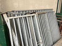 Omheining in metaal tuinhek - afbeelding 8 van  8