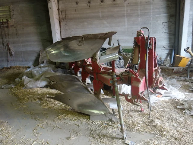Omkeerbare ploegmachine steeno - afbeelding 1 van  5