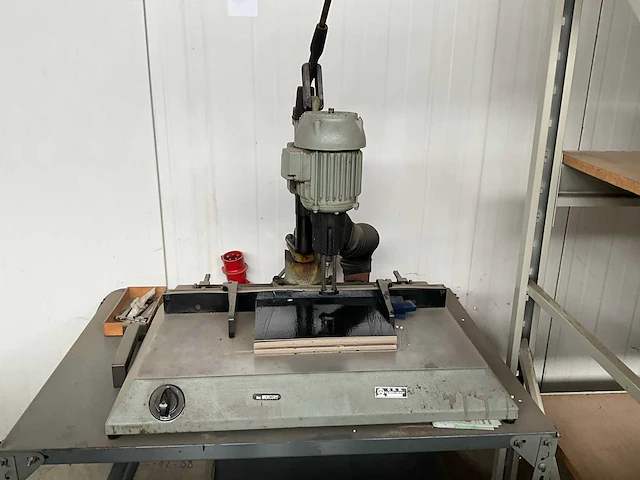Omm mercury boormachine - afbeelding 1 van  4