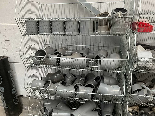 Omniplast partij pvc afvoerbuizen met koppelstukken - afbeelding 6 van  7