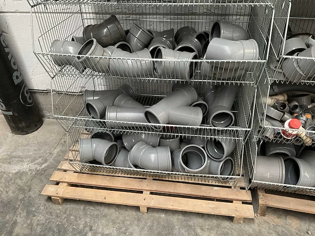 Omniplast partij pvc afvoerbuizen met koppelstukken - afbeelding 7 van  7