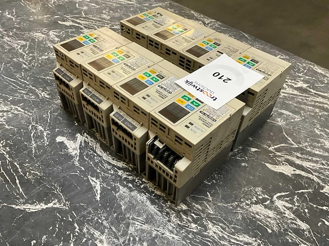 Omron 3g3ev-a2004 drive (8x) - afbeelding 4 van  7