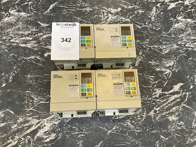 Omron sysdrive 3g3ev frequentieregelaar (4x) - afbeelding 2 van  6