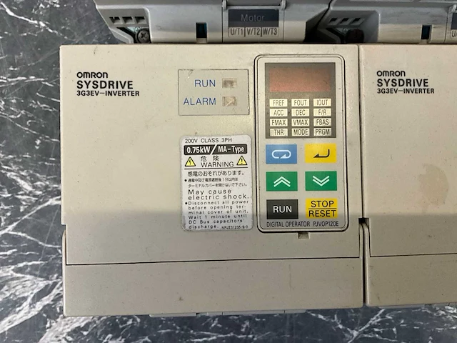 Omron sysdrive 3g3ev frequentieregelaar (4x) - afbeelding 4 van  6