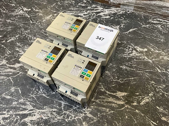 Omron sysdrive 3g3ev frequentieregelaar (4x) - afbeelding 1 van  7