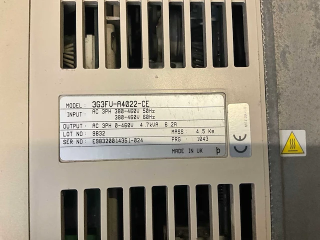 Omron sysdrive 3g3fv frequentieregelaar (2x) - afbeelding 5 van  6