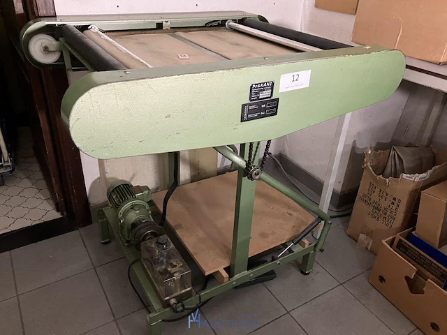 Omslagmachine prakant - afbeelding 1 van  4
