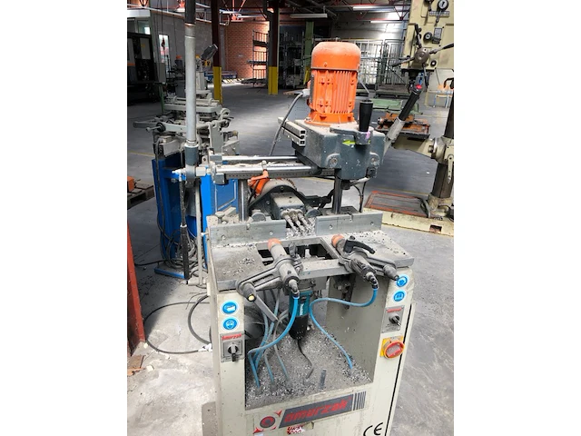 Omurzak kopieer/aftapmachine - afbeelding 1 van  6