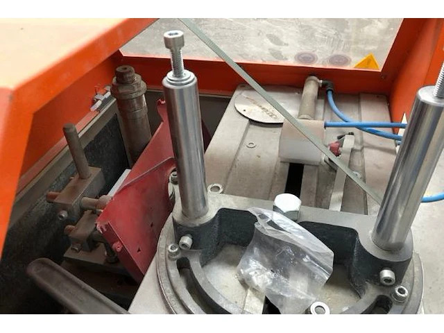 Omurzak okf200 freesmachine - afbeelding 3 van  4