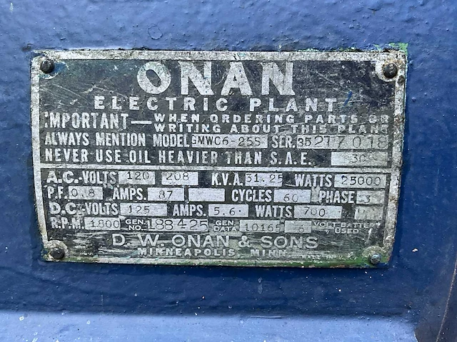 Onan gmwc6-255 stroomgenerator tractor - afbeelding 10 van  10