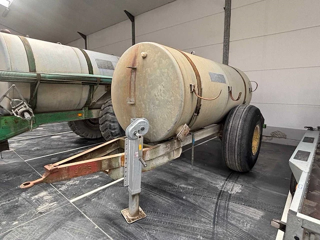 Onbekend - 4800 liter - overige agrarisch - afbeelding 3 van  7