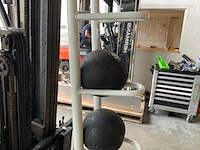 Onbekend medicine ballen met rek krachtstation - afbeelding 5 van  5