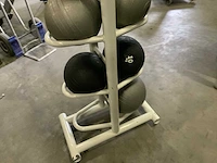 Onbekend medicine balls 9x met rek krachtstation - afbeelding 2 van  5