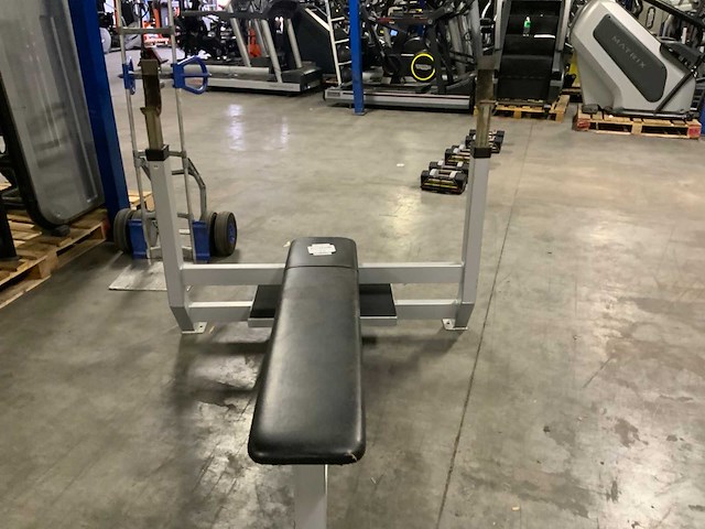 Onbekend olympische bench press krachtstation - afbeelding 3 van  4