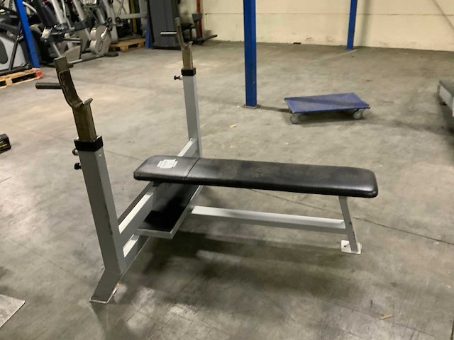 Onbekend olympische bench press krachtstation - afbeelding 4 van  4