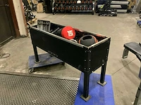 Onbekend opberg bak incl materiaal krachtstation - afbeelding 1 van  5