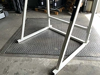 Onbekend squat rek krachtstation - afbeelding 2 van  4