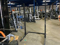 Onbekend squat rek met stang krachtstation - afbeelding 1 van  4