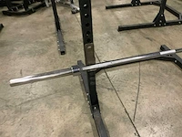 Onbekend squat rek met stang krachtstation - afbeelding 2 van  4