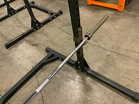 Onbekend squat rek met stang krachtstation - afbeelding 4 van  4