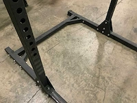 Onbekend squat rek met stang krachtstation - afbeelding 4 van  4