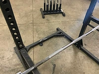 Onbekend squat rek met stang krachtstation - afbeelding 4 van  4