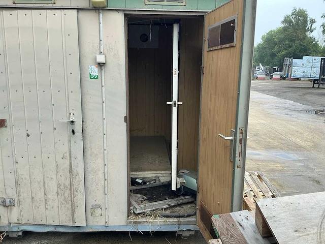 Onbekende opslagcontainer - afbeelding 13 van  22