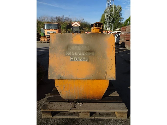 Onderdeel hydraulische maaier vandaele - afbeelding 2 van  3