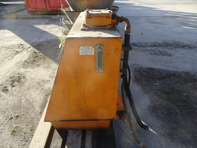 Onderdeel hydraulische maaier vandaele - afbeelding 3 van  3