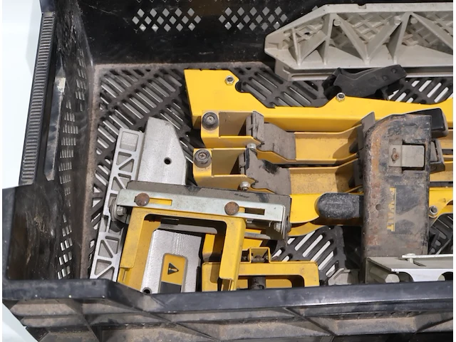 Onderdelen dewalt geleider - afbeelding 5 van  6